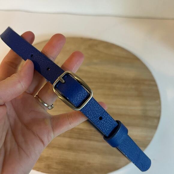 Vintage 90s Blue Genuine Leather Golden Buckle Belt Size Medium - Picture 2 of 7